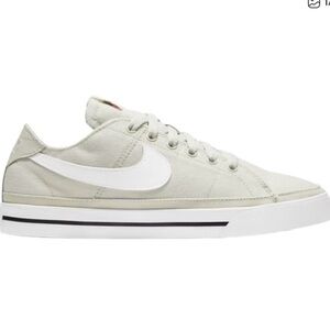 Nike Women’s Canvas Sneaker